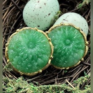 Peking Glass Moulded Vintage Green Floral Gold Tone Clip On Earrings
